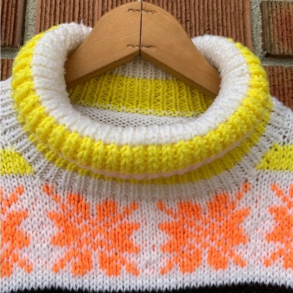 70s Hand knit sweater 1970s hippy Vtg Orange,Yellow, green Pullover Groovy vibes - Picture 8 of 10